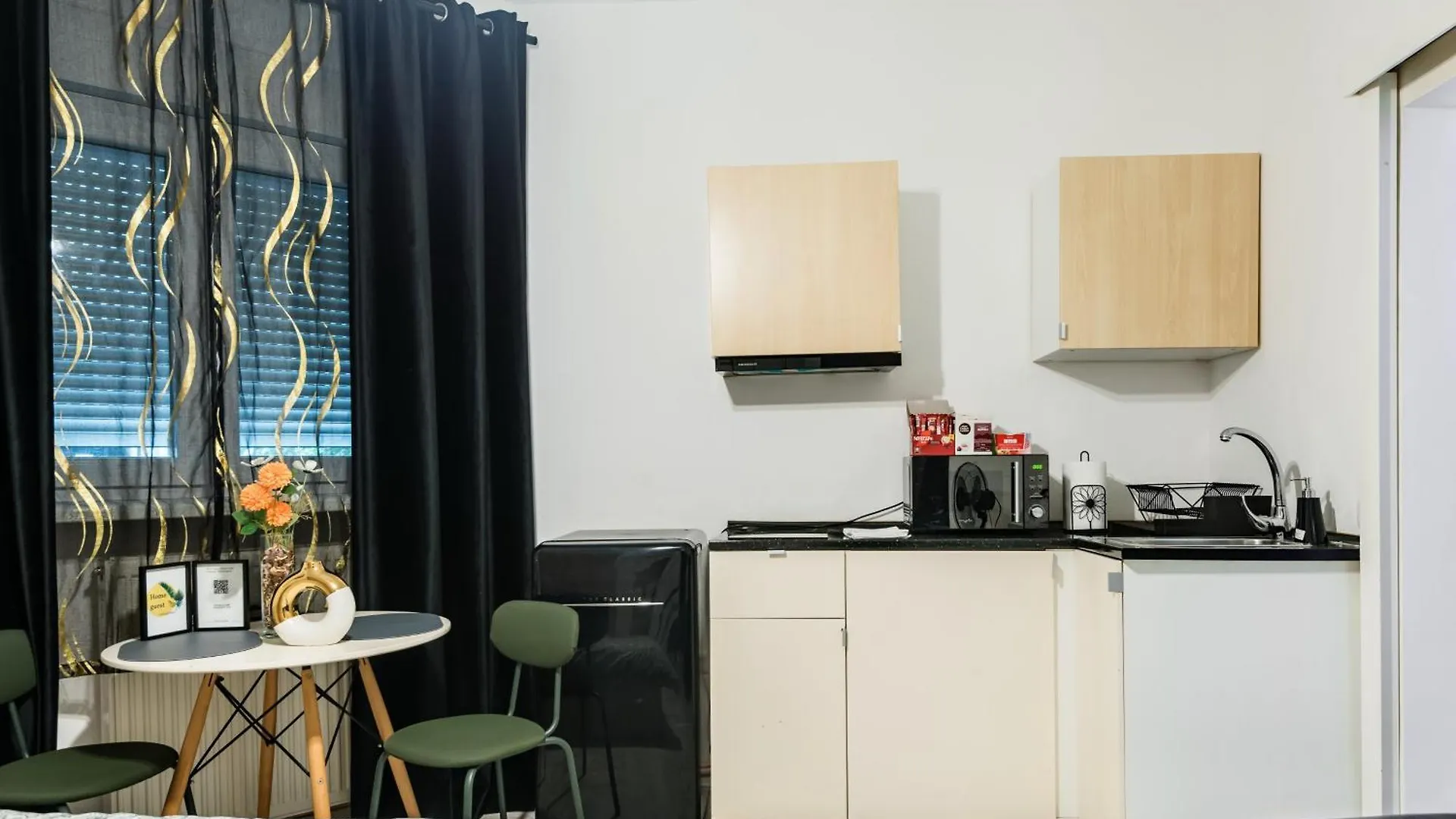 Home Guest Apartments 3 Bucharest Romania